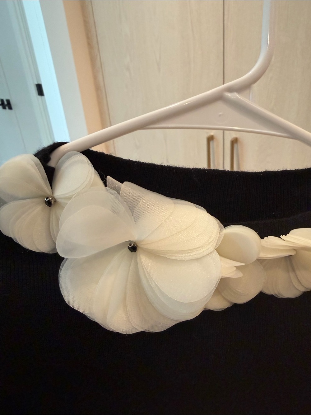 Commense Black Top with Cream Floral Collar Accessory